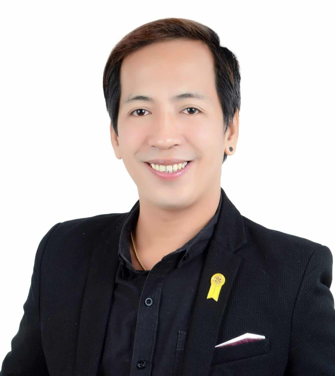 Dr. Arthur Amora Cruzada